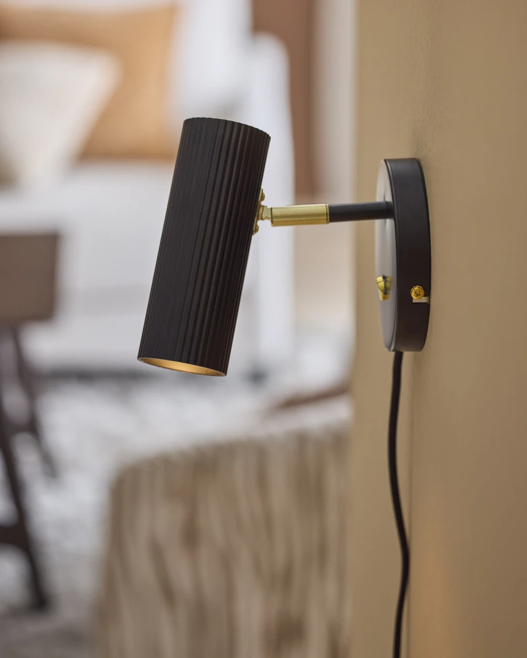 Hubble, Vägglampa, B12 H15 cm