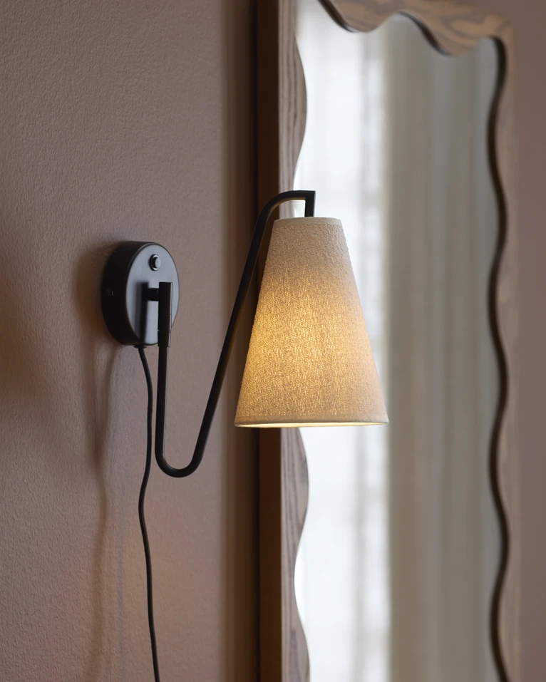 Lou, Vägglampa, B14 H28 cm