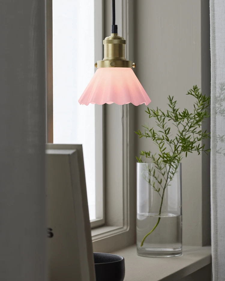 August - Fönsterlampa H16 Ø15 cm - inspiration