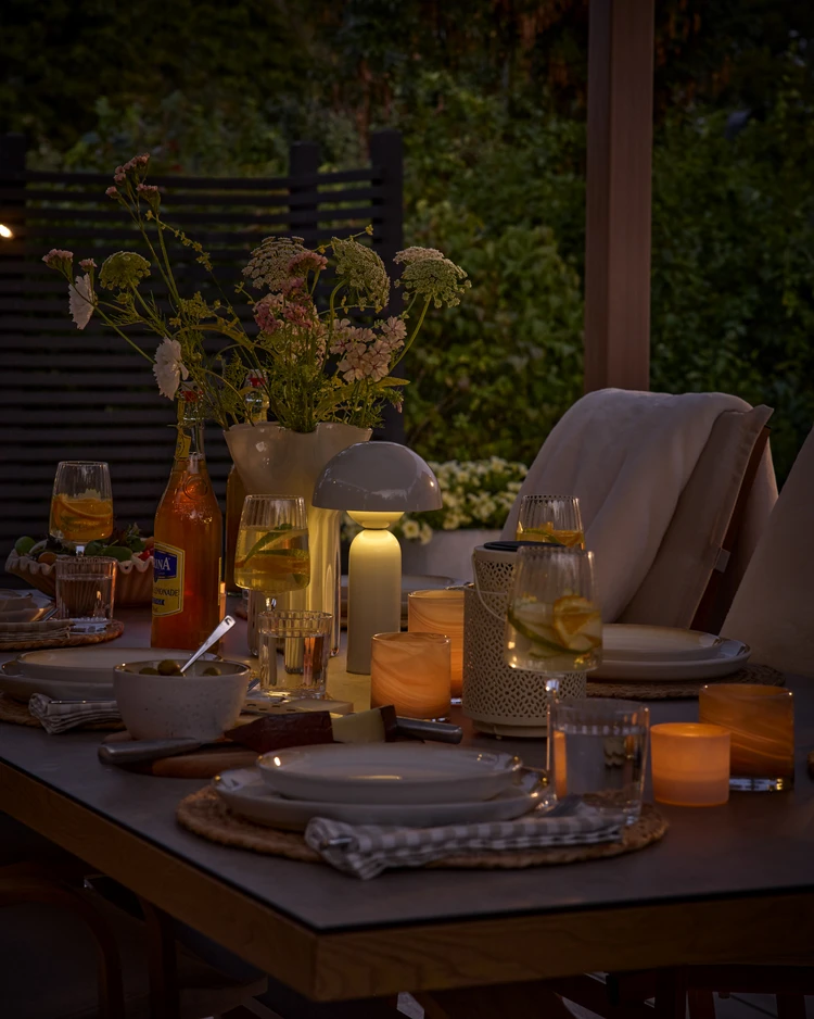 Amos - Portabel bordslampa H25 Ø15 cm - inspiration