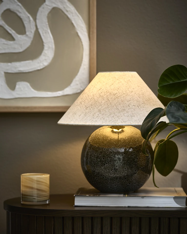 Ronja, Bordslampa H32,5 Ø33 cm