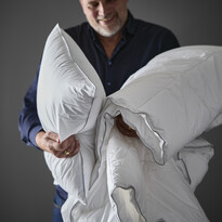 Saltvik - Täcke och huvudkudde, svalt/höjd mellan - inspiration