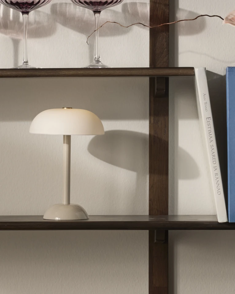 Pella, Portabel bordslampa H22 Ø15cm