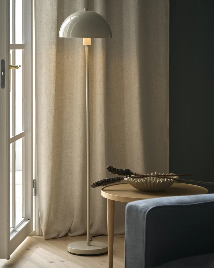 Annie - Golvlampa H135 Ø30 cm - inspiration