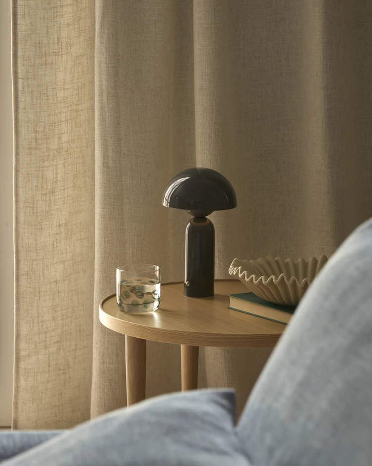 Amos - Portabel bordslampa H25 Ø15 cm - inspiration