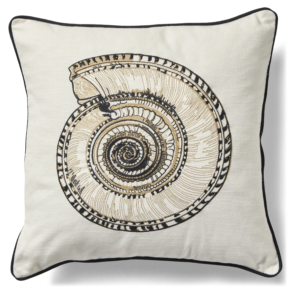 Shell - Prydnadskudde, 45x45 cm  - Beige