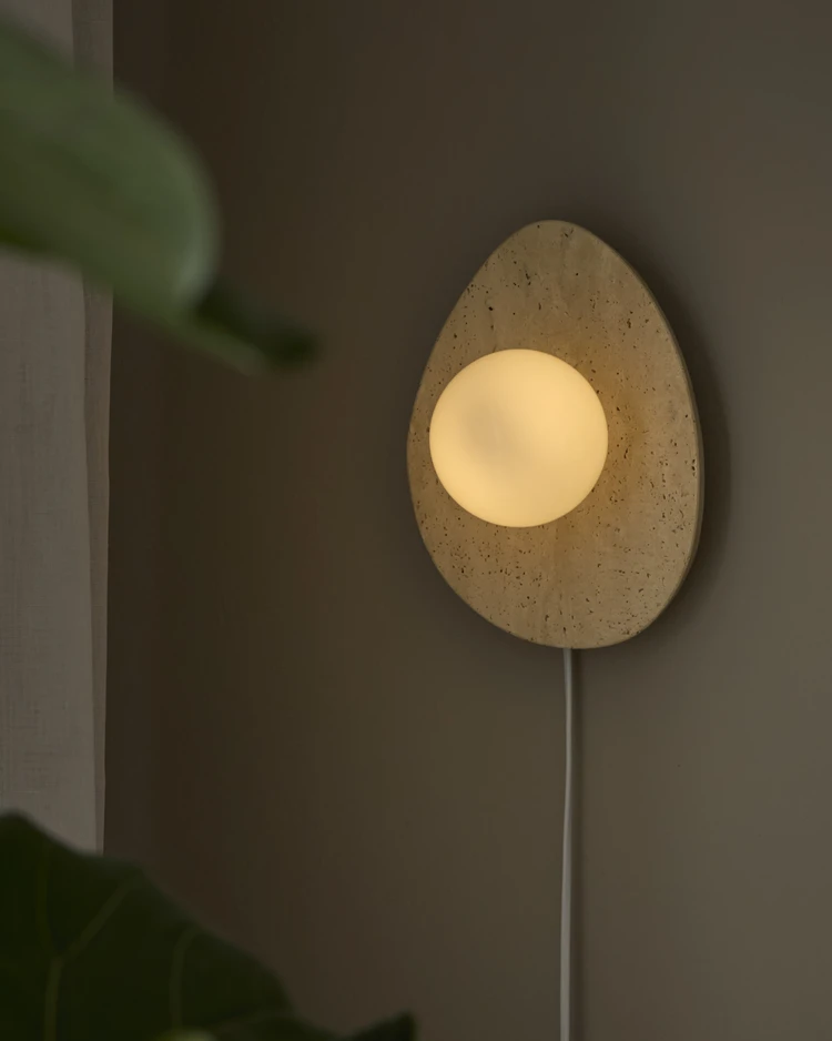 Tone - Vägglampa H24,5 B17 cm - inspiration