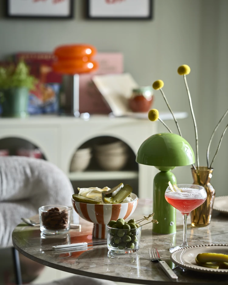 Amos - Portabel bordslampa H25 Ø15 cm - inspiration