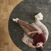 Calma - Handvävd matta, Ø250 cm - inspiration