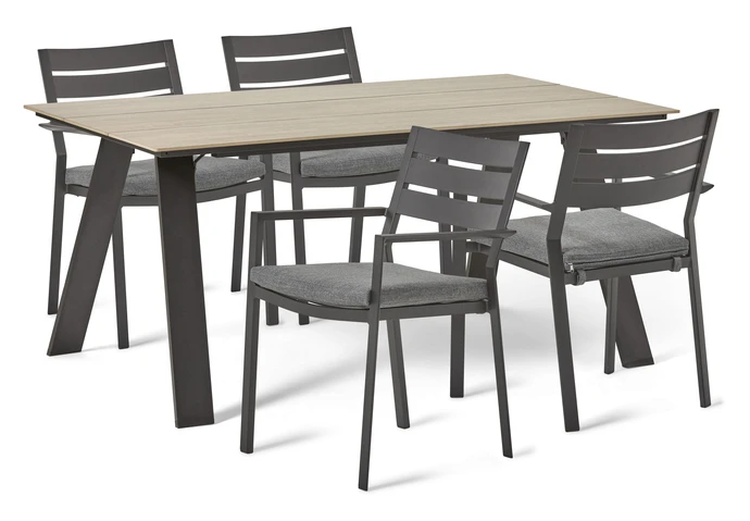 Plaza/Arrow, Utegrupp med bord och 4 utekarmstolar