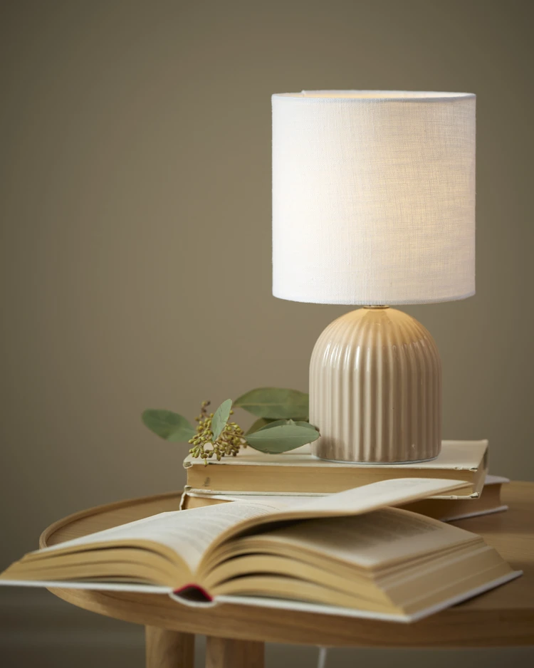 Millie - Bordslampa H27 Ø15 cm - inspiration