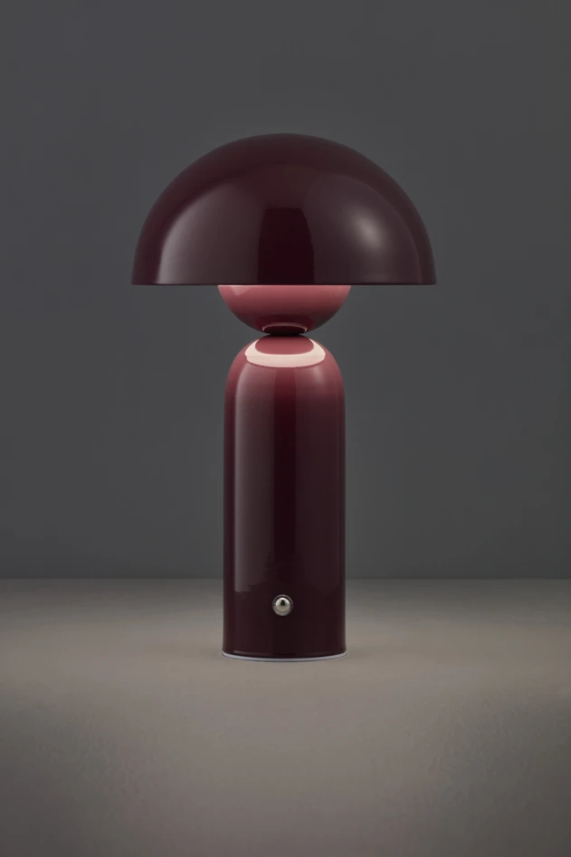 Amos - Portabel bordslampa H25 Ø15 cm - Röd