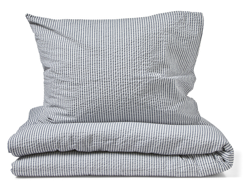 Madicken - Påslakanset i garnfärgad vävd bäckebölja - Blå