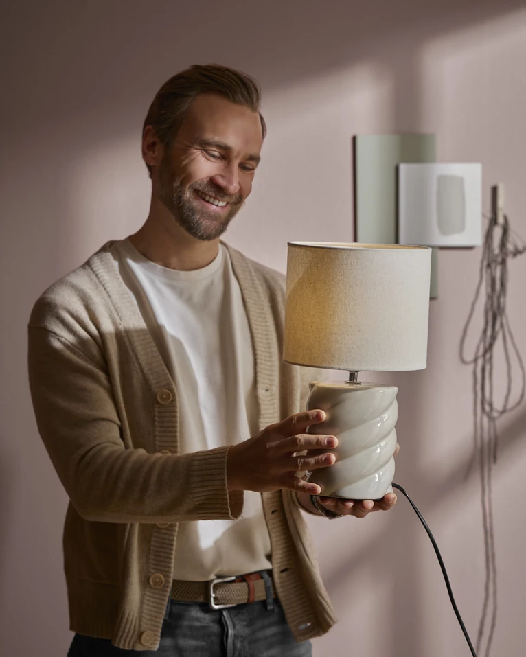 Fannie, Bordslampa H35,5 Ø20 cm