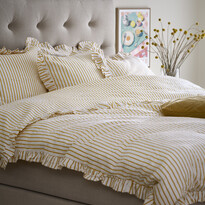 Becka - Påslakanset i bäckebölja med volang, 3 delar - inspiration