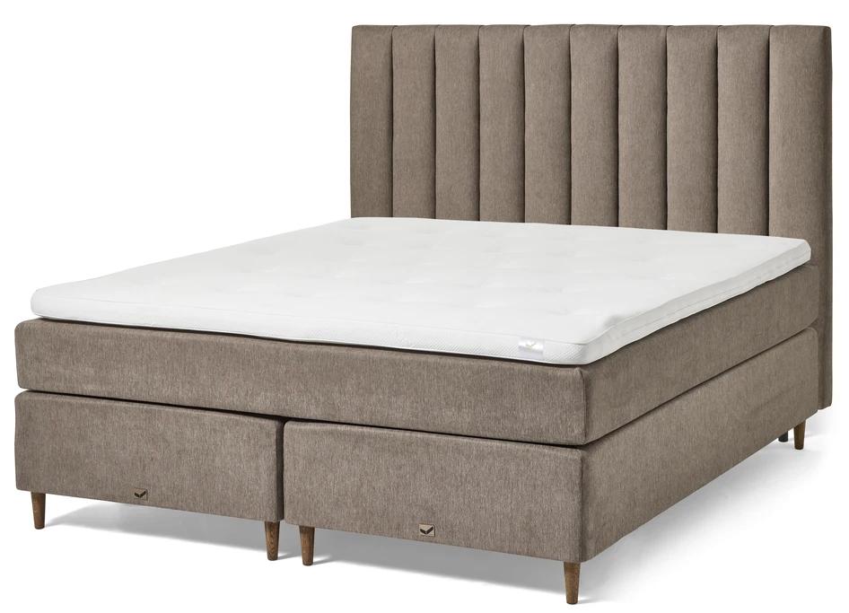 Active Comfort - Kontinentalsäng, dubbelsäng med bäddmadrass och ribbad sänggavel - Brun