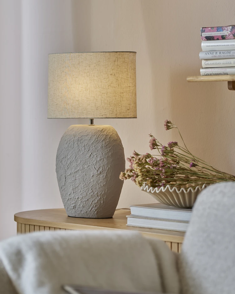 Liam - Bordslampa H53 B32 cm - inspiration