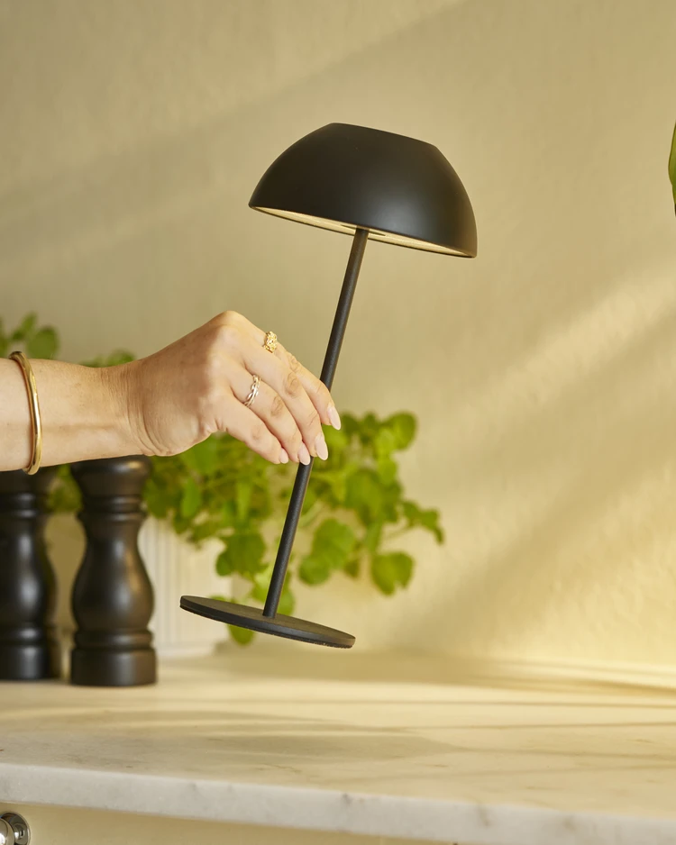 Niki - Portabel bordslampa H28 Ø13 cm - inspiration