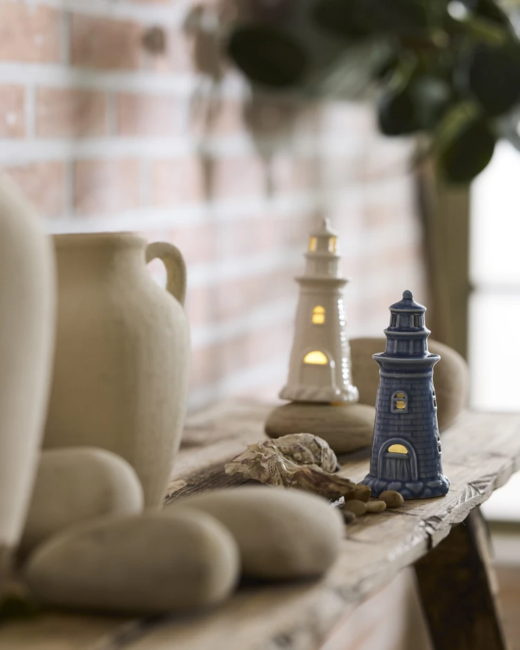 Fyr - Prydnadsföremål med LED-belysning, H16,5 Ø7 cm - inspiration