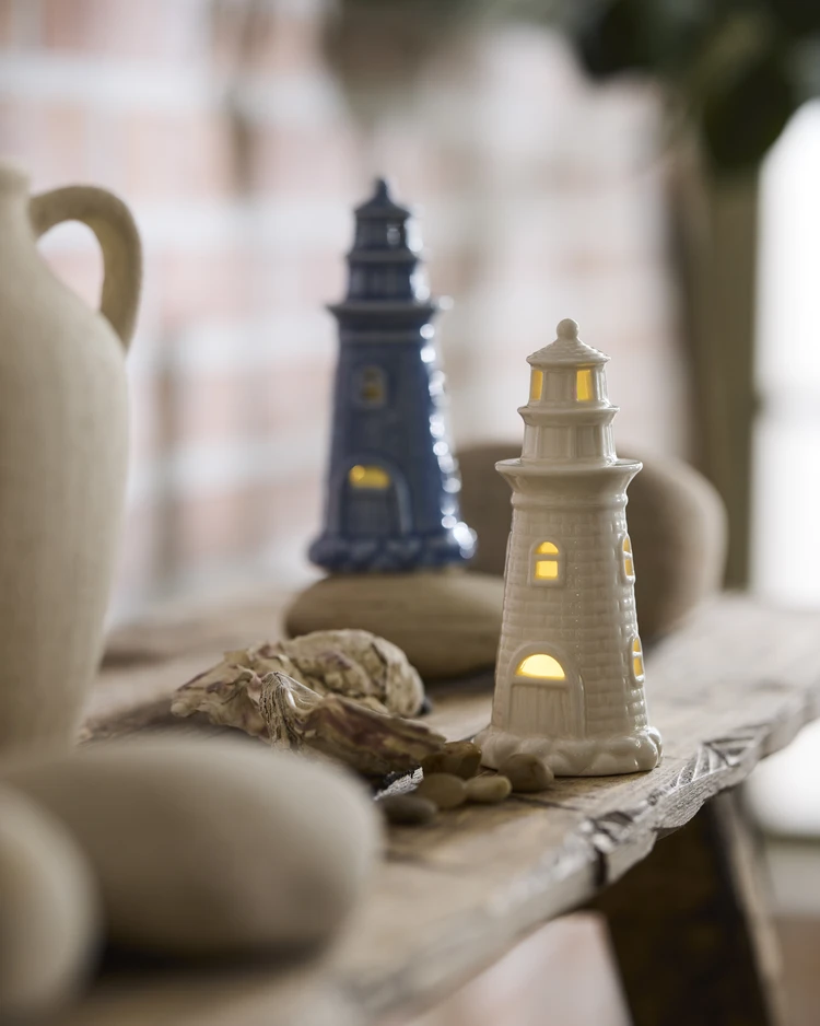 Fyr - Prydnadsföremål med LED-belysning, H16,5 Ø7 cm - inspiration