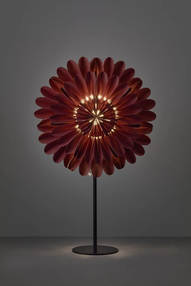 Gullvor på fot - Julstjärna på fot, Ø 40 cm - Röd