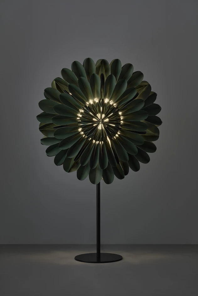 Gullvor på fot - Julstjärna på fot, Ø 40 cm - Grön