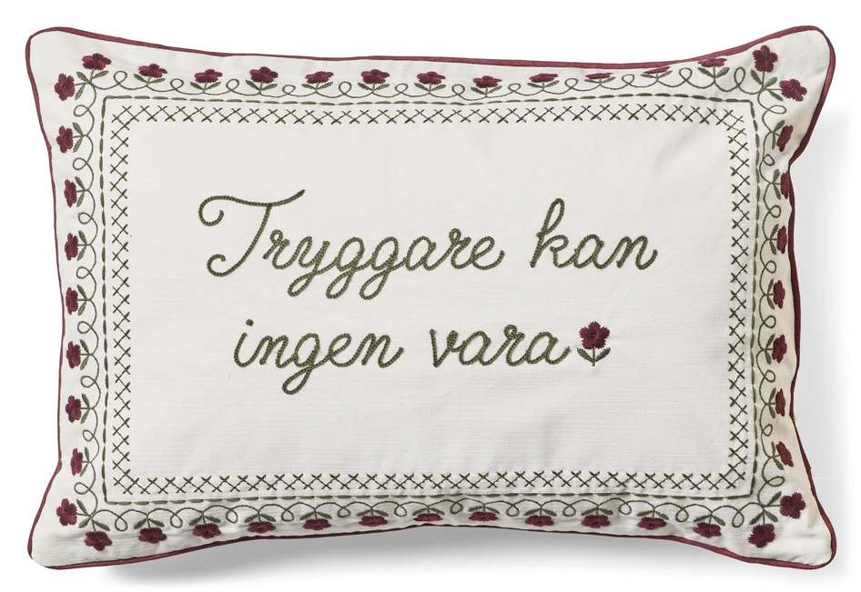 Vivan - Prydnadskudde, 35x50 cm - Röd