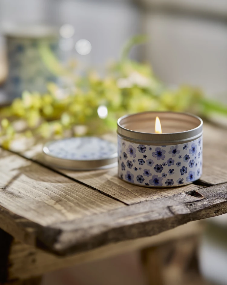 Bluebell - Doftljus, Jasmine & Bamboo, brinntid 17h, 130 g - inspiration