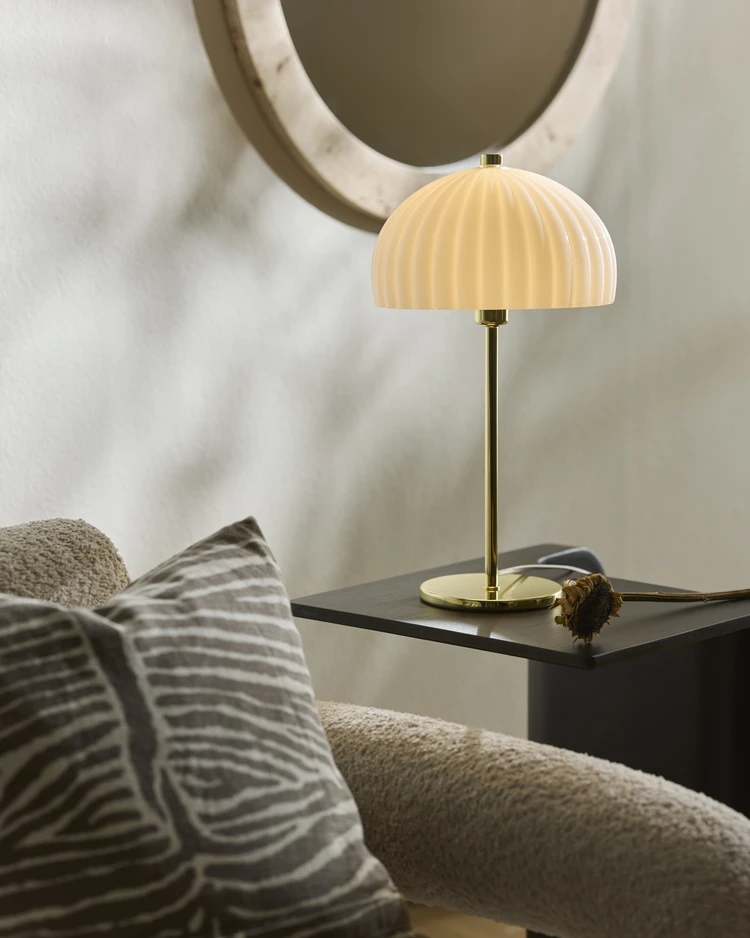 Vanessa - Bordslampa, H40 Ø22 cm - inspiration