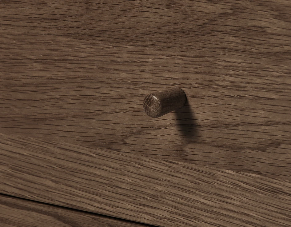 Tova - Sängbord med 3 lådor, 40x37x70 cm - Brun