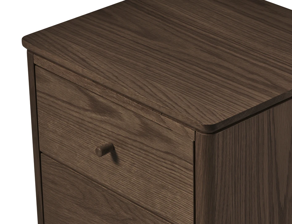 Tova - Sängbord med 3 lådor, 40x37x70 cm - Brun