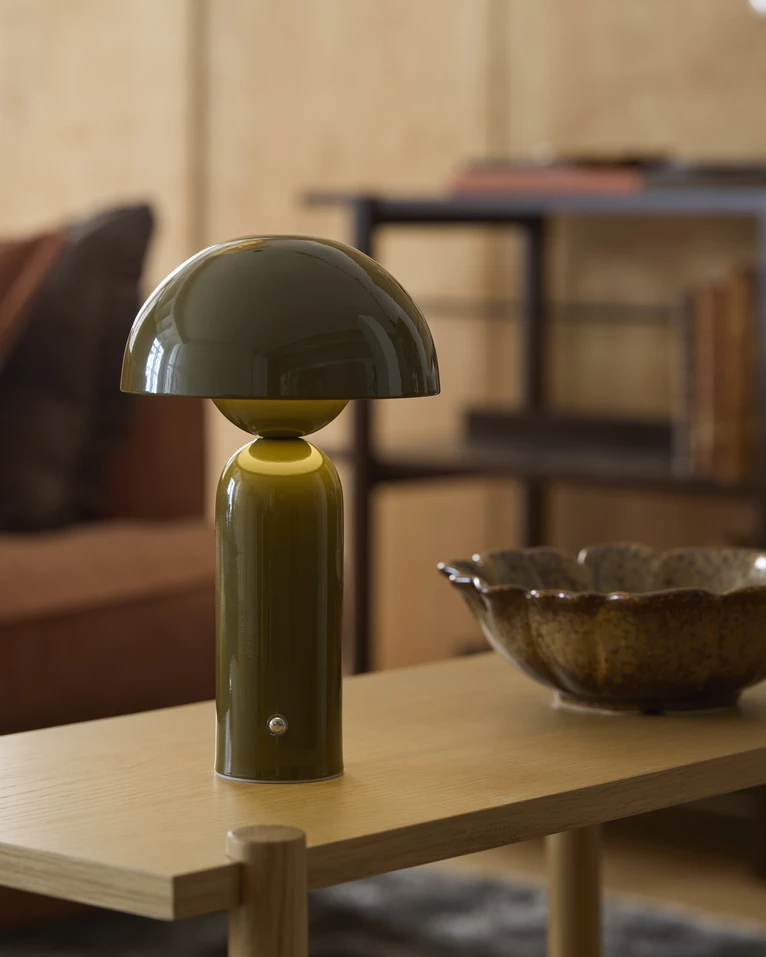Amos, Portabel bordslampa H25 Ø15 cm