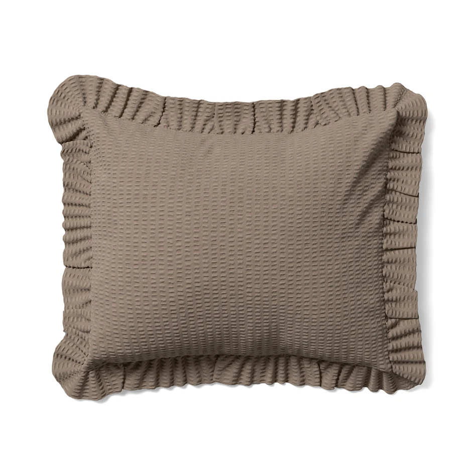 Becka - Örngott i bäckebölja med volang, 50x60 cm - Brun