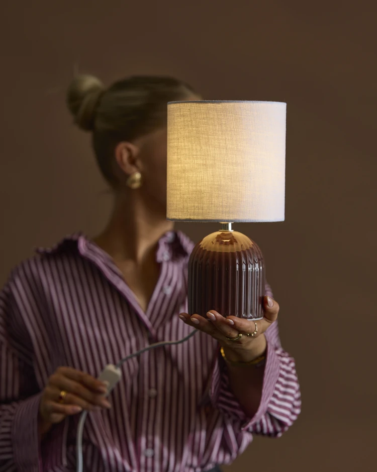 Millie - Bordslampa, H27 Ø15 cm - inspiration