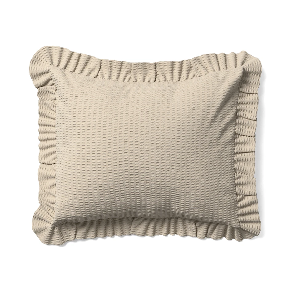 Becka - Örngott i bäckebölja med volang, 50x60 cm - Beige