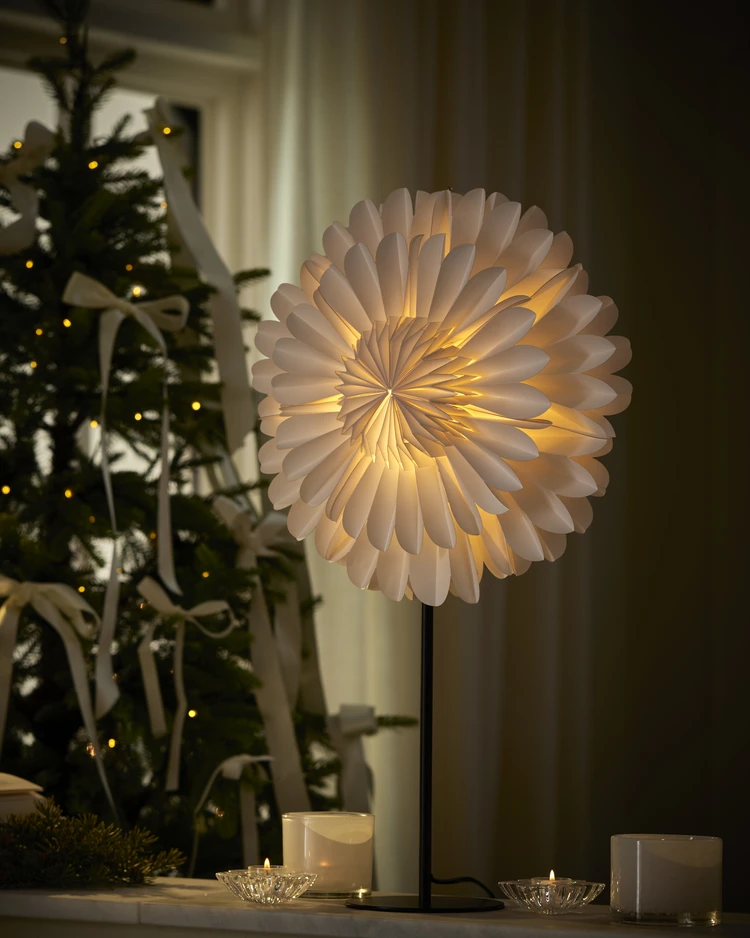 Gullvor - Julstjärna på fot, Ø 40 cm - inspiration