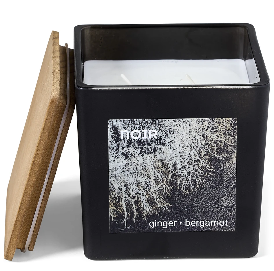 Noir - Doftljus, Ginger & Bergamot, brinntid 30h, 430 gr - Svart