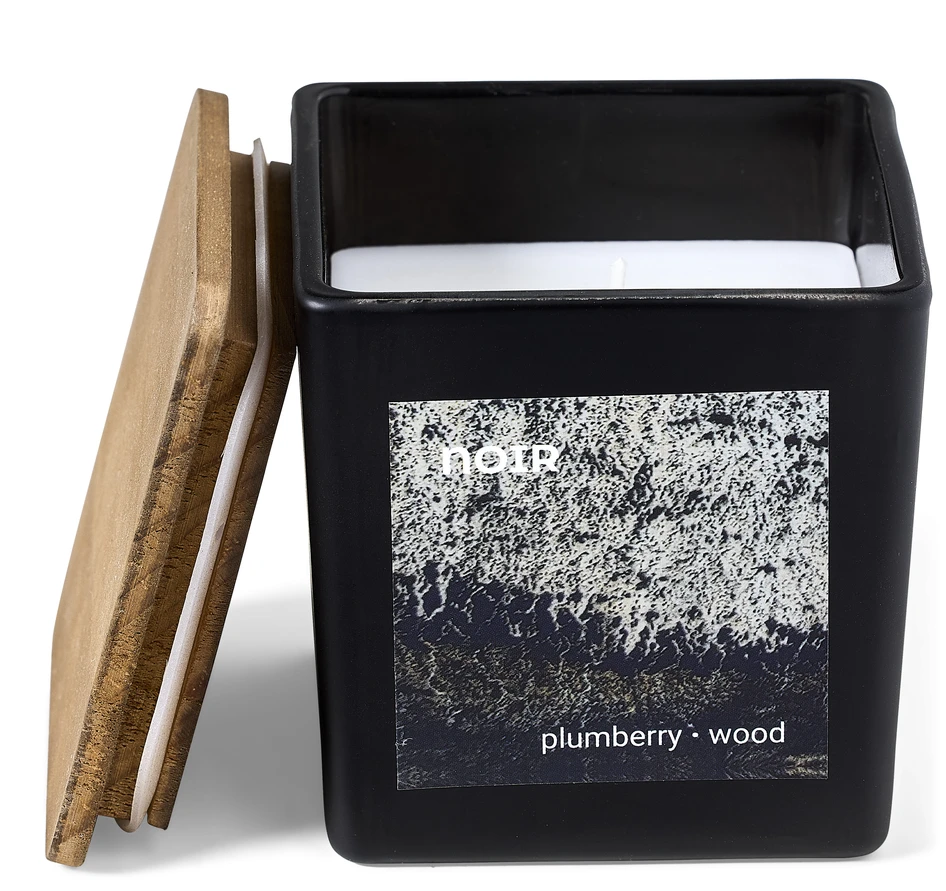 Noir - Doftljus, Plumberry & Wood, brinntid 25h, 180 gr - Svart