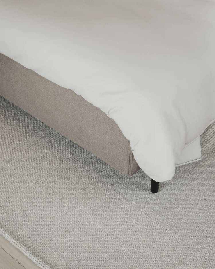 Delux Exclusive - Kontinentalsäng, enkelsäng 140 cm med bäddmadrass och sängben - inspiration