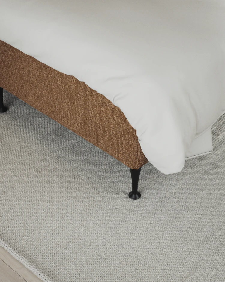 Delux Exclusive - Kontinentalsäng, enkelsäng 120 cm med bäddmadrass och sängben - inspiration