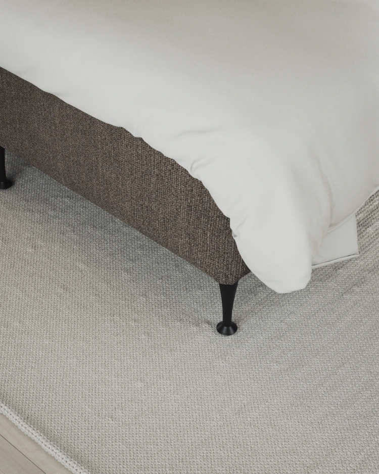 Delux Exclusive - Kontinentalsäng, enkelsäng 120 cm med bäddmadrass och sängben - inspiration